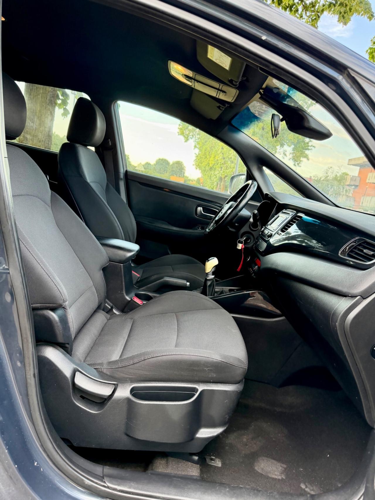 Kia Carens 1.7 CRDi .. 7 posti