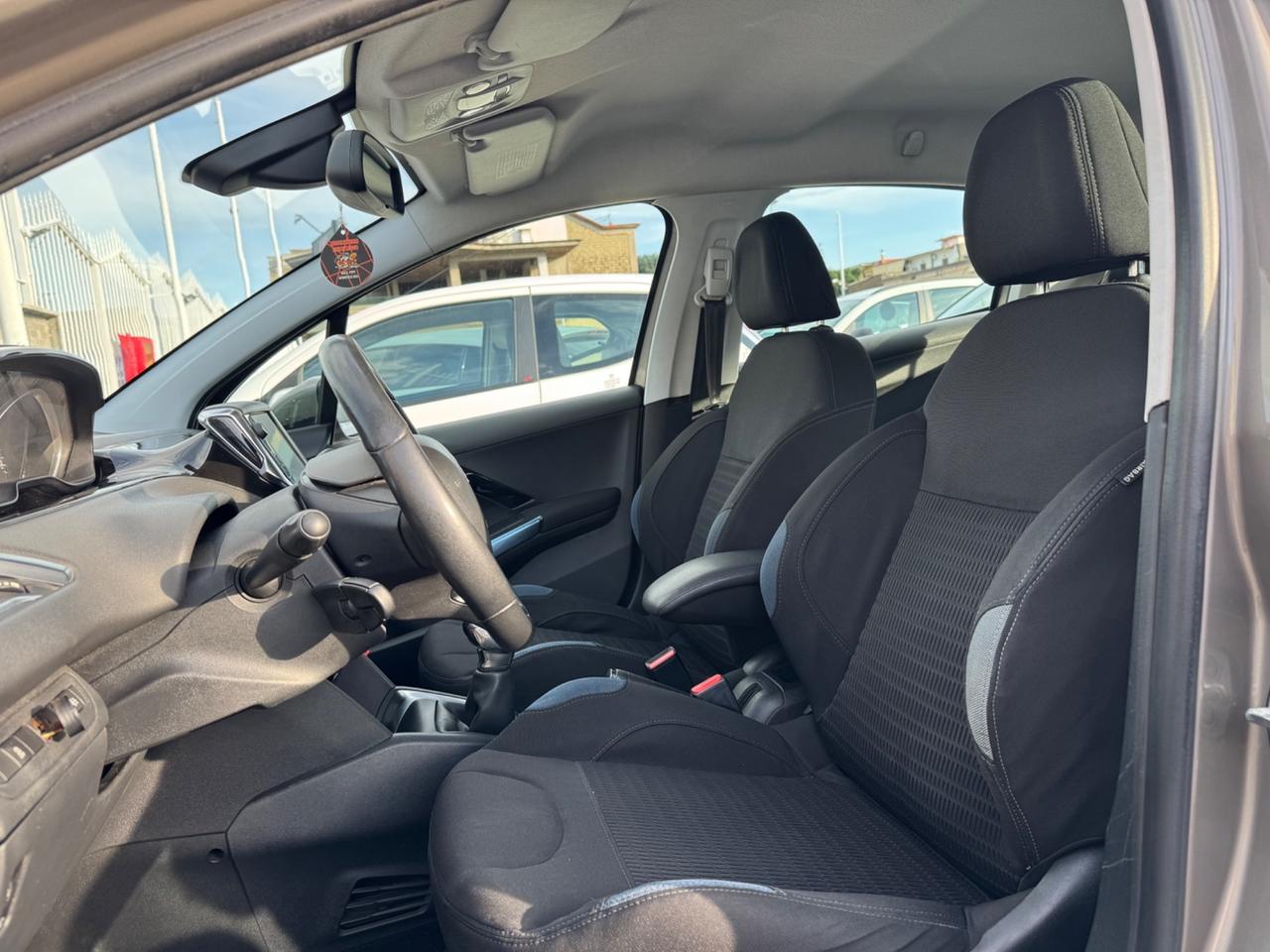 Peugeot 208 1.2 GPL Allure NAVI *FINANZIABILE*