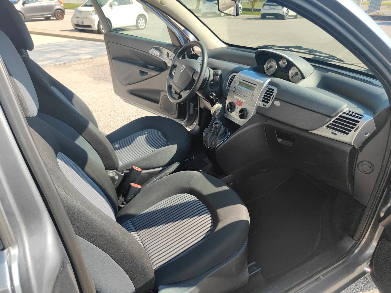 Lancia Ypsilon 1.2 Oro