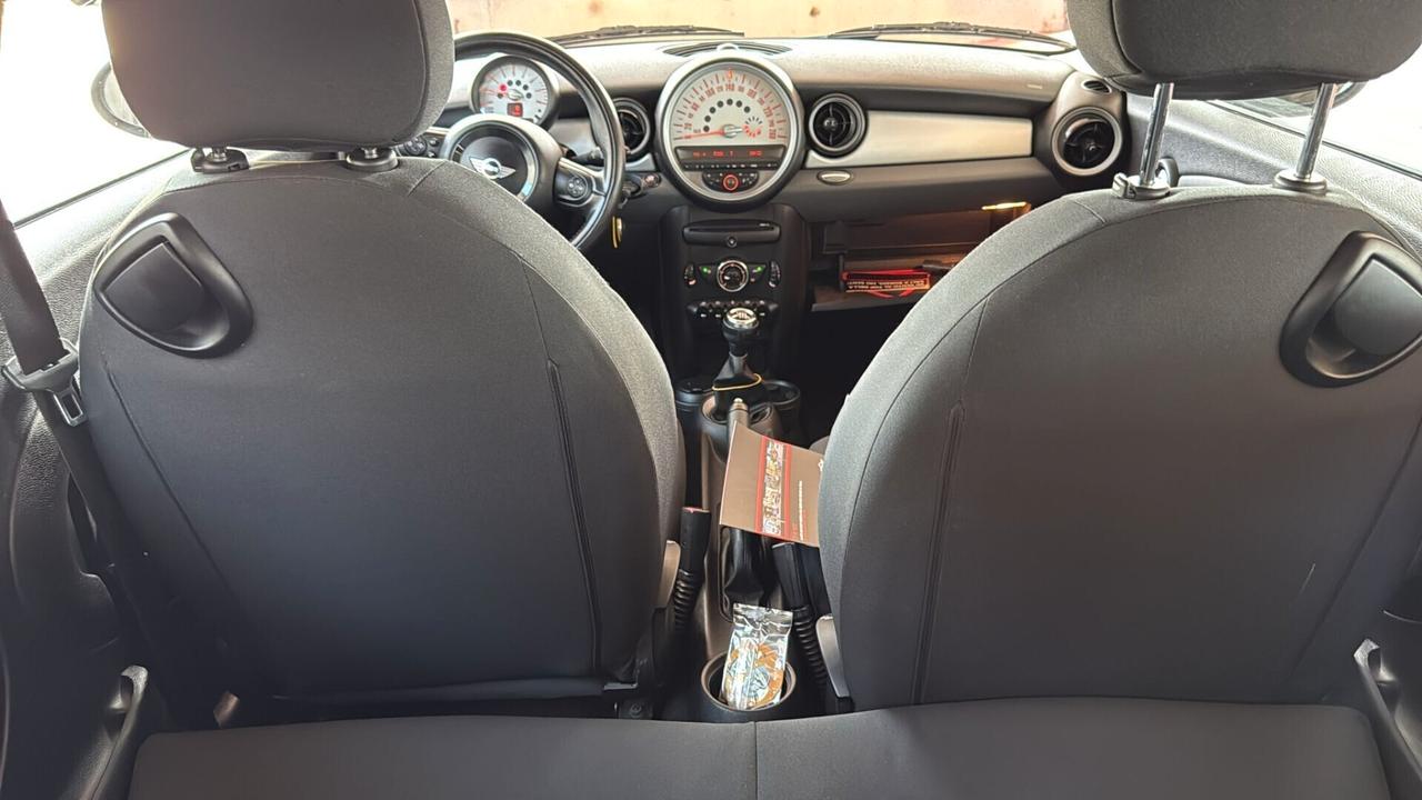 Mini 1.6 16V One (55kW)