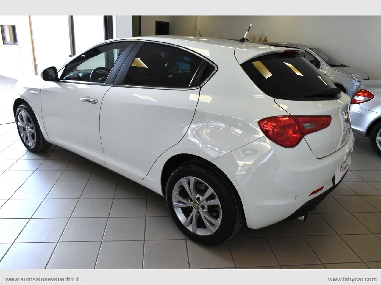 ALFA ROMEO Giulietta 1.6 JTDm-2 105 CV Distinctive