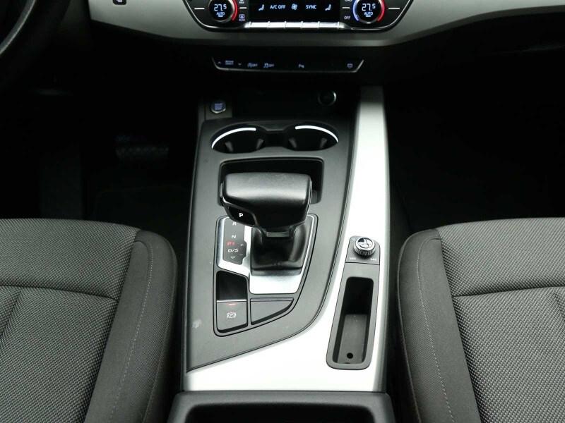 AUDI A4 5ª serie A4 Avant 30 TDI/136 CV S tron...