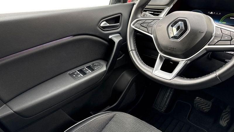 Renault Captur 1.6 E-Tech hybrid Techno Fast Track 145cv auto
