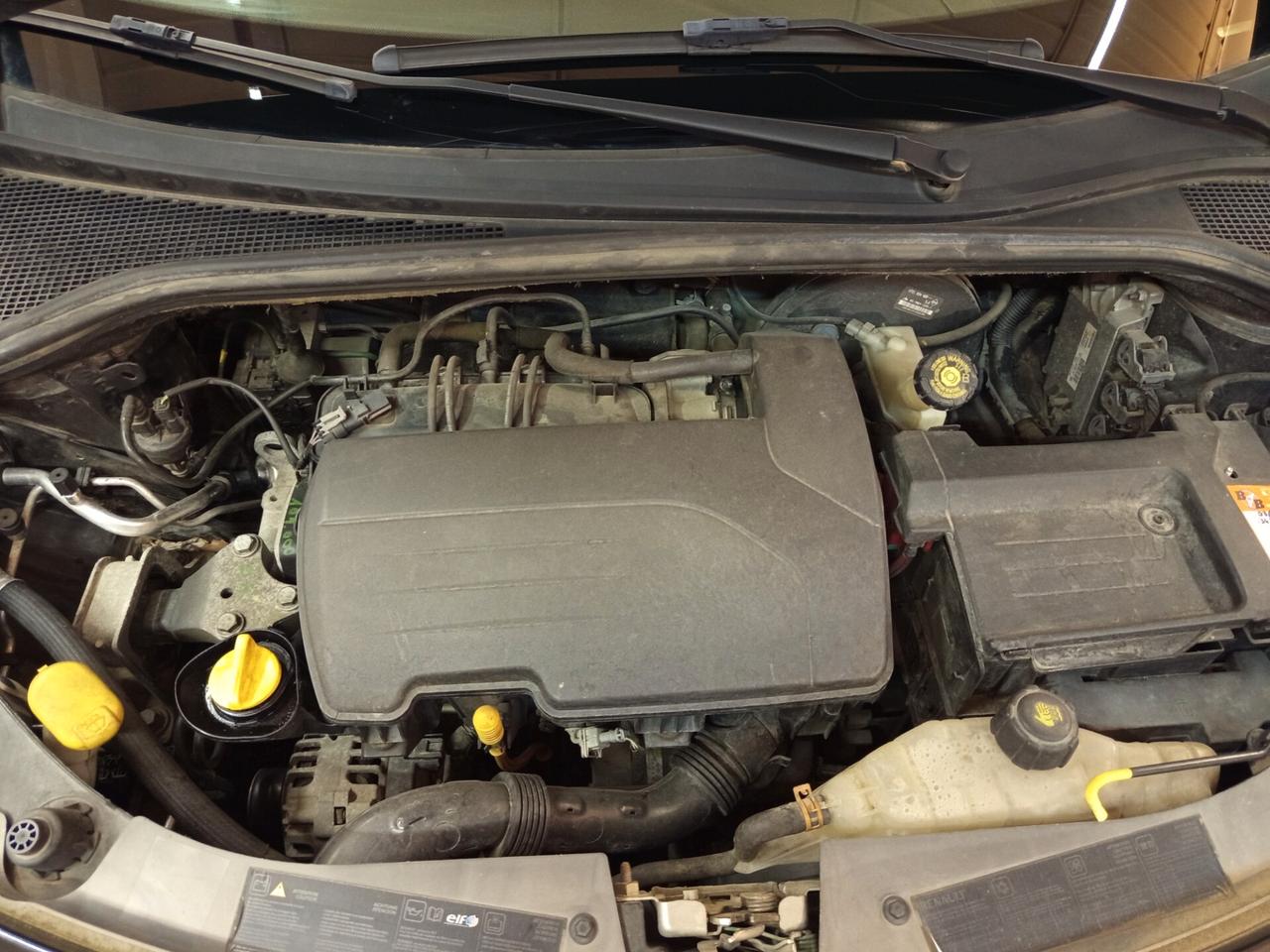 Renault Clio 1.2 16V 5 porte Luxe, 144 Mila chilometri ok neopatentati