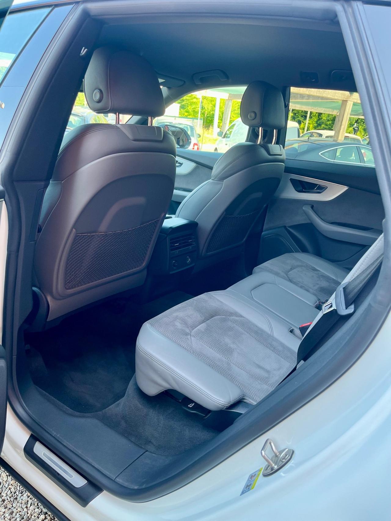 Audi Q8 50 TDI 286 CV quattro tiptronic