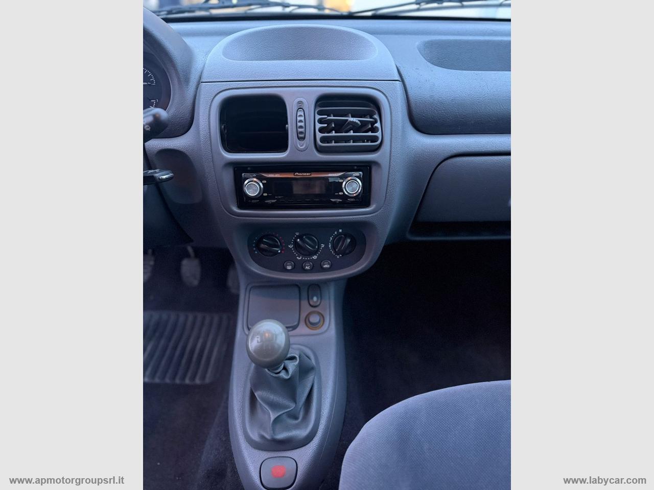 RENAULT Clio 1.2CAT 5p. RT