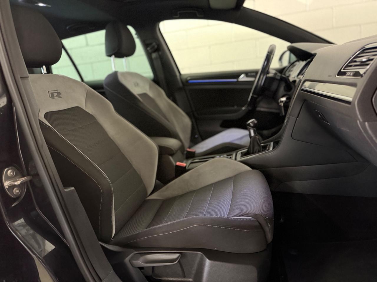 Volkswagen Golf R 2.0 5p.