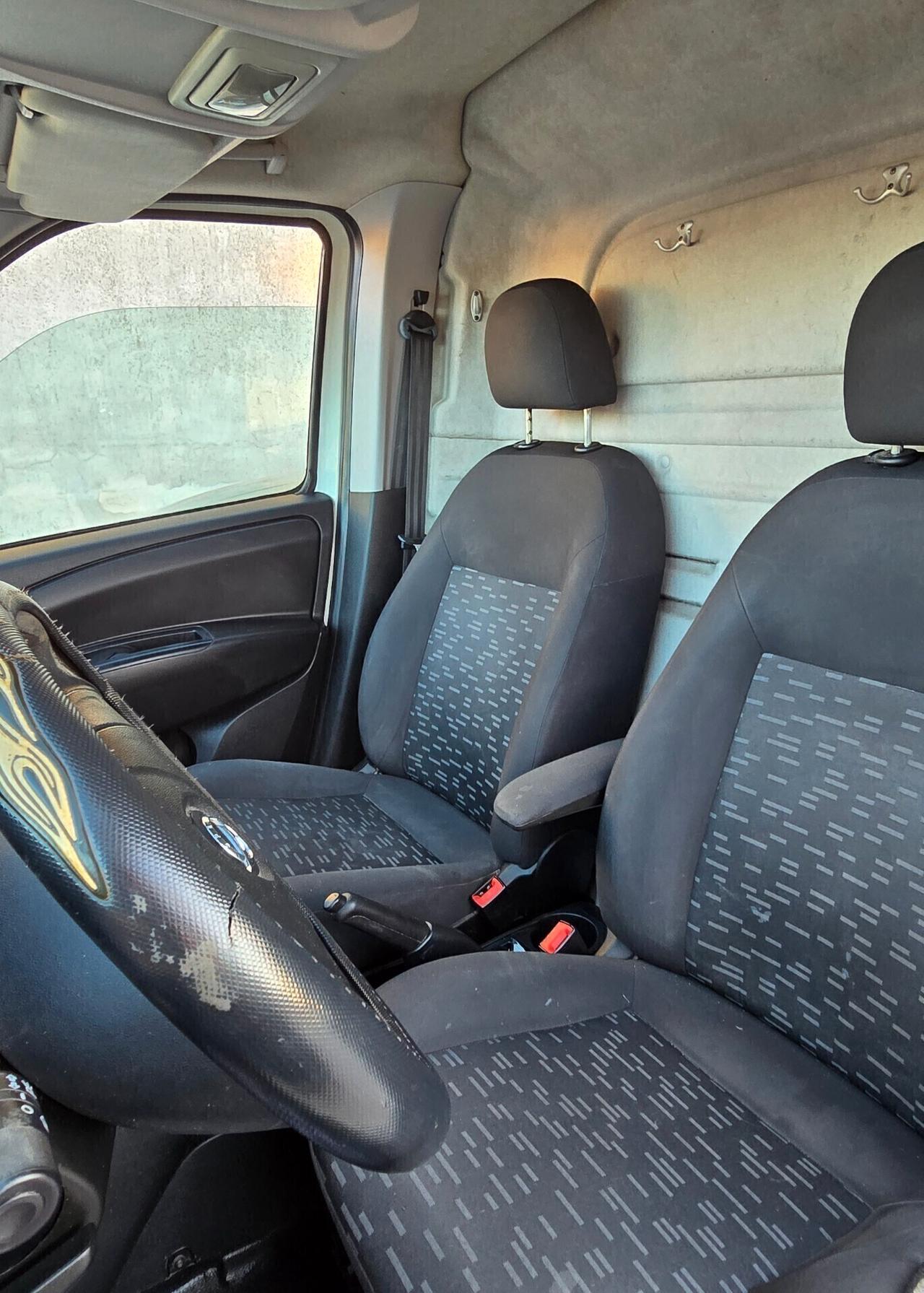 Opel Combo 1.6 CDTi 105CV PC-TN Club N1