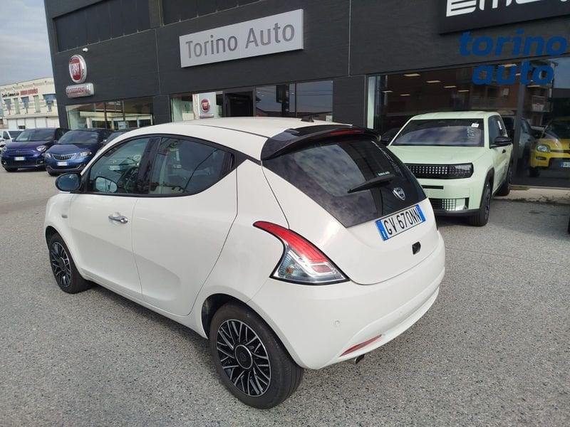 Lancia Ypsilon Ypsilon 1.0 FireFly 5 porte S&S Hybrid Platino