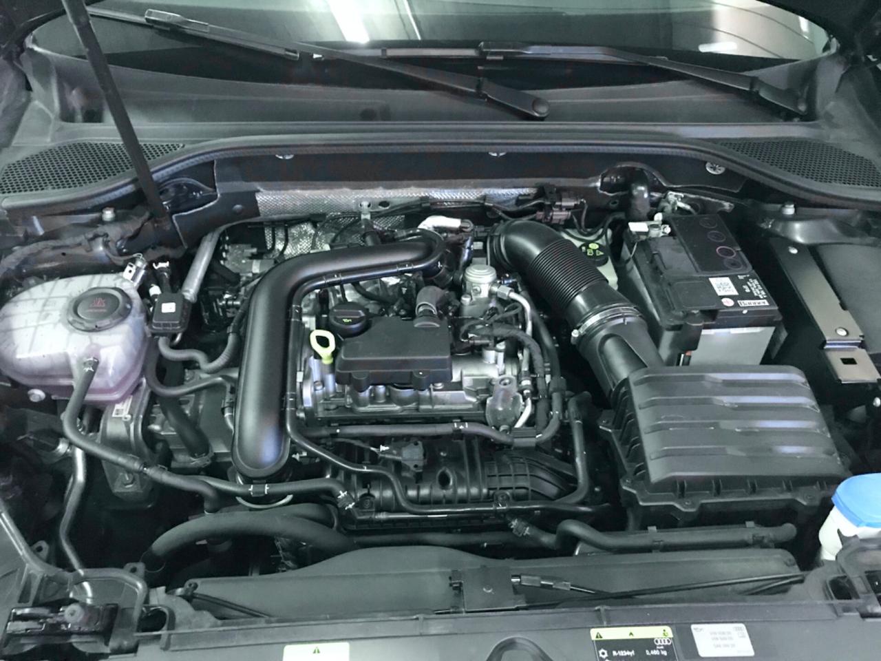 Audi Q2 30 TFSI Business