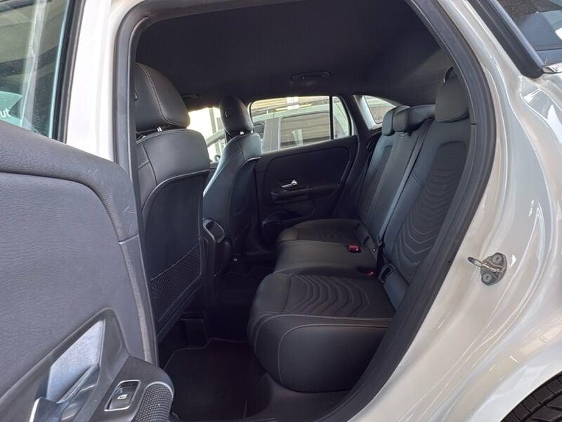 Mercedes-Benz GLA GLA 180 d Automatic Sport