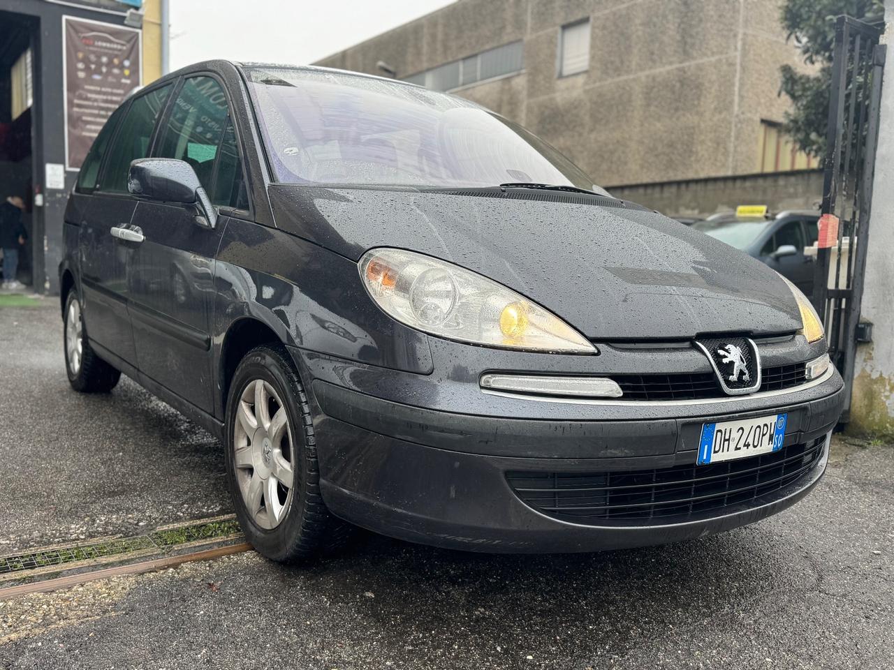 Peugeot 807 2.0 HDi FAP ST