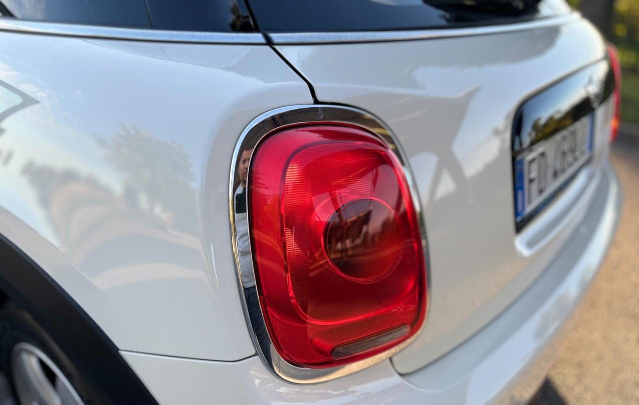 Mini 1.5 Cooper D 5 porte