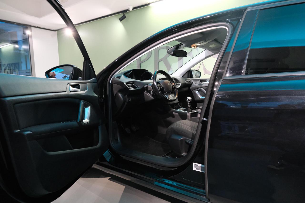 Peugeot 308 308 SW 1.5 bluehdi GT Line s&s 130cv eat8