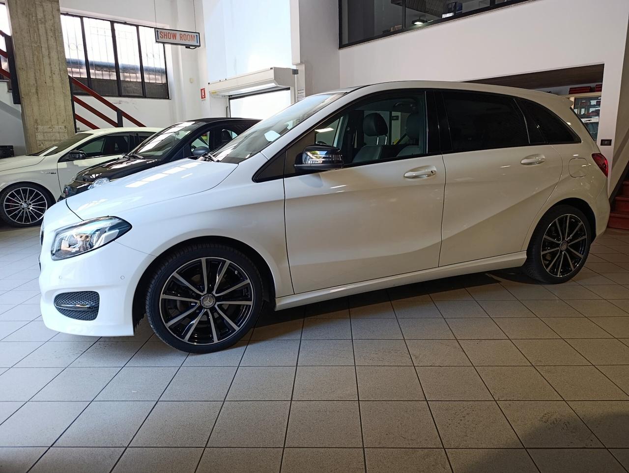 Mercedes-benz B180 d Euro 6 Sport Pack Night restyling Navi/Led/Full