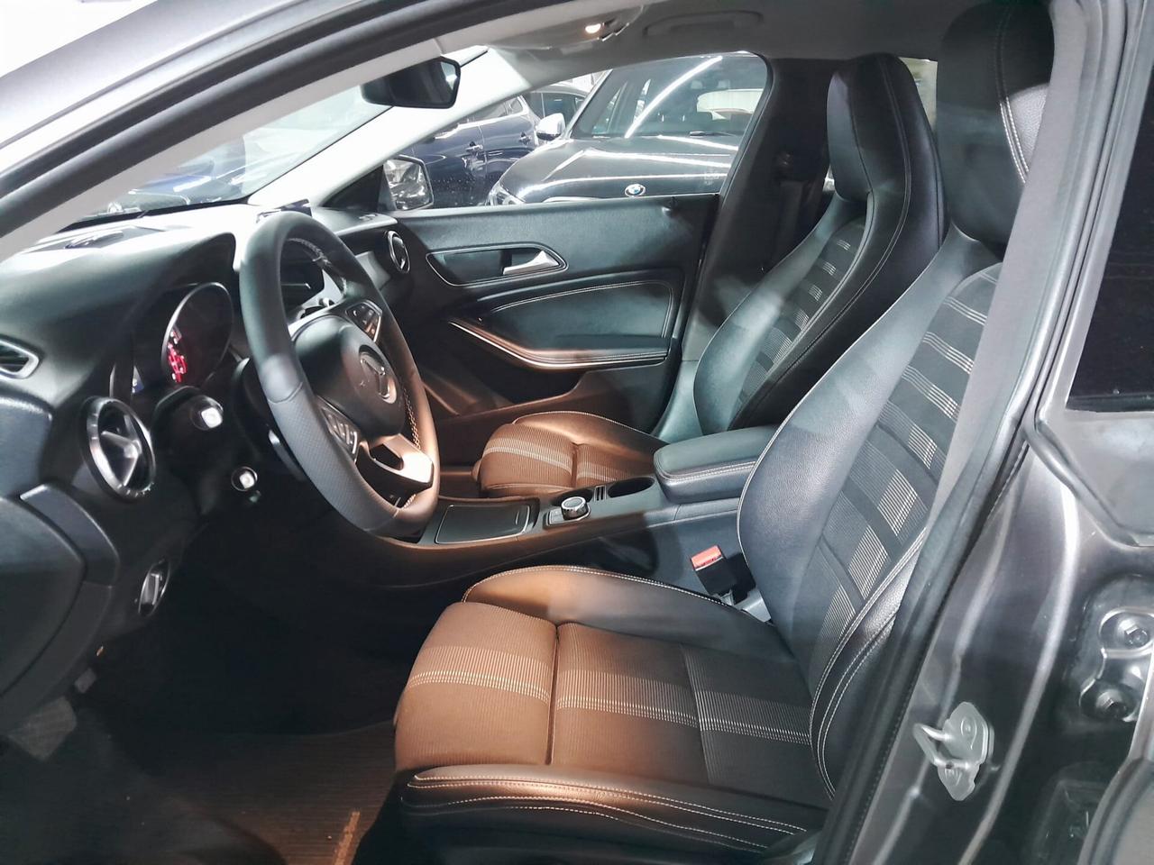 Mercedes-benz CLA 200 d Automatic Premium