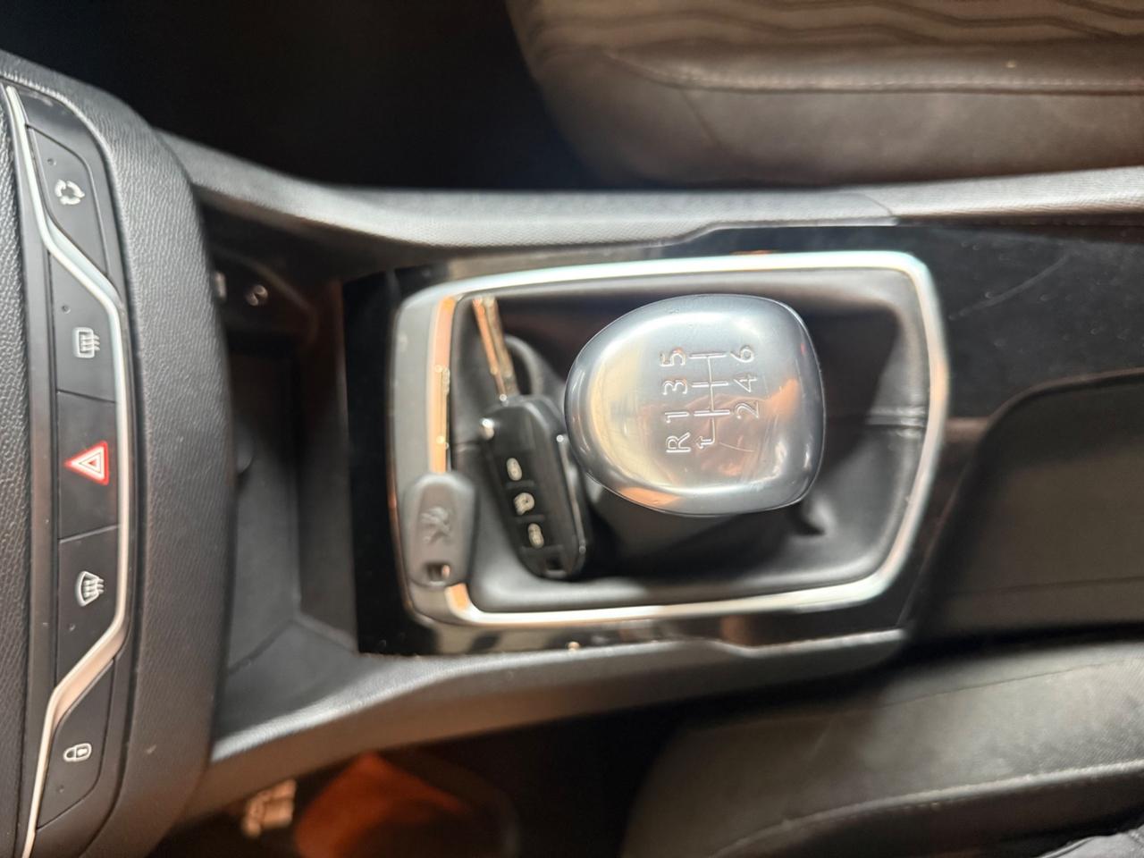 Peugeot 308 BlueHDi 120 S&S SW Business