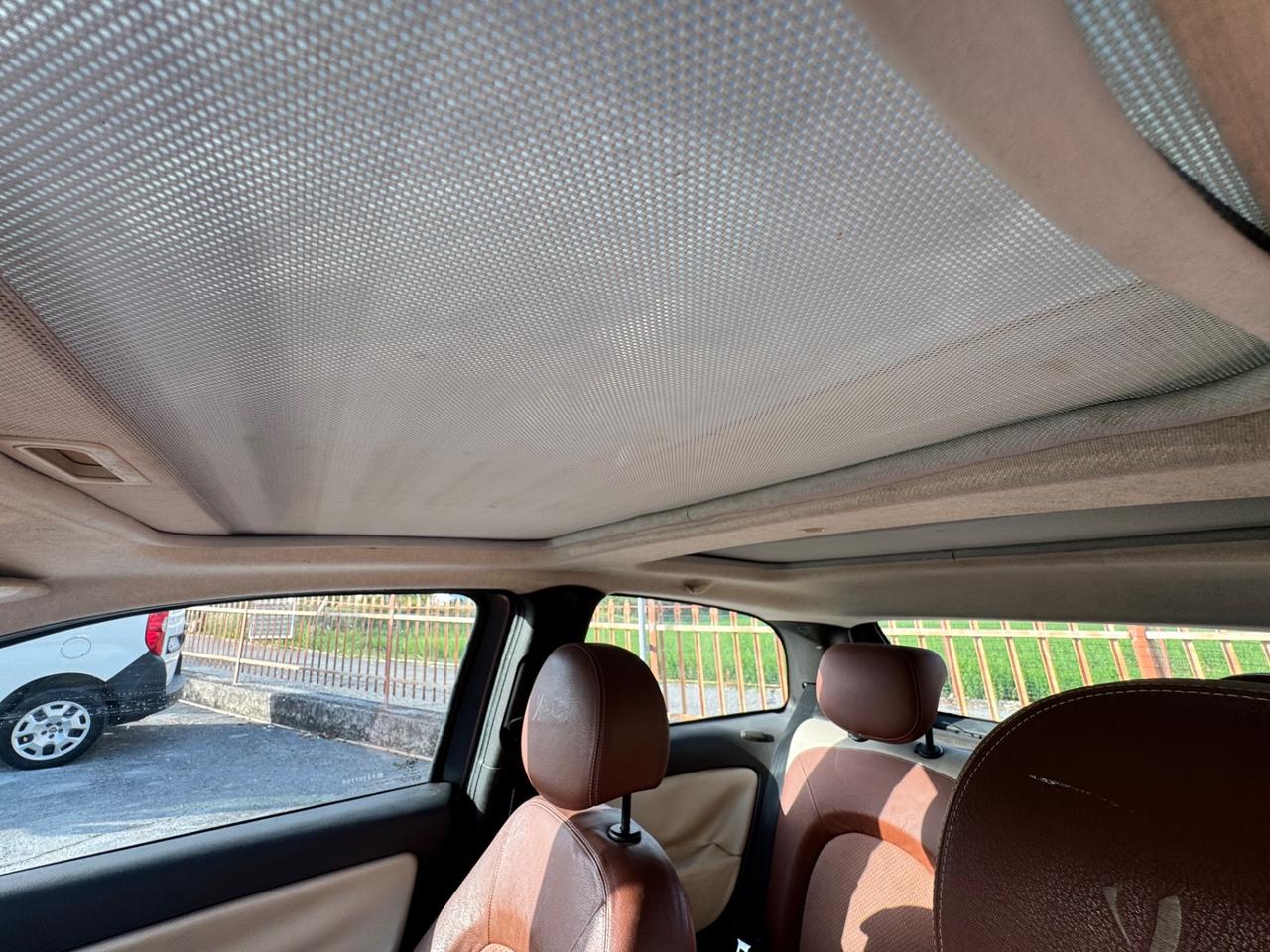 Lancia Ypsilon 1.3 MJT 90 CV Platino