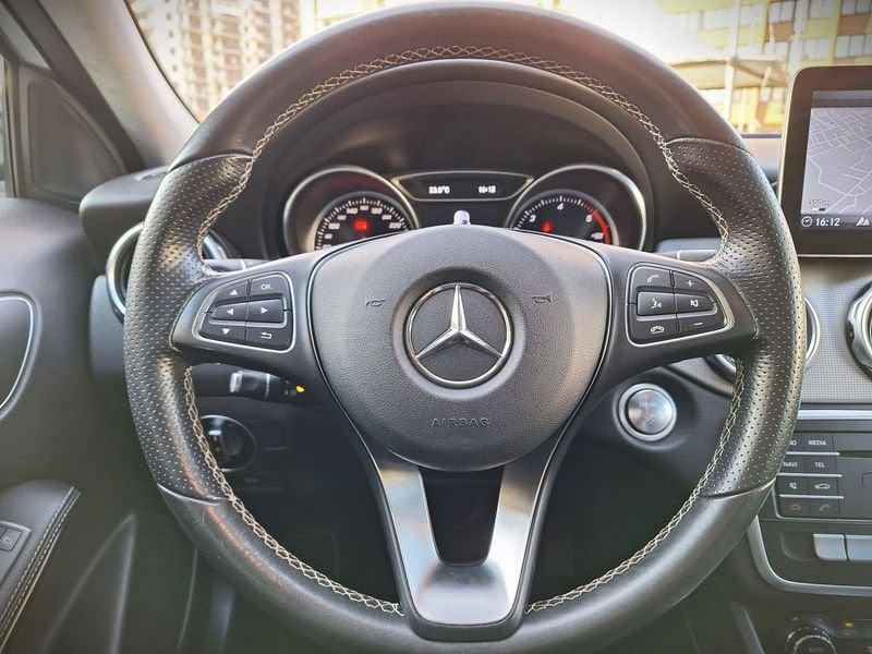 Mercedes-Benz GLA 200 d 136 CV Automatica NAVI LED Sport