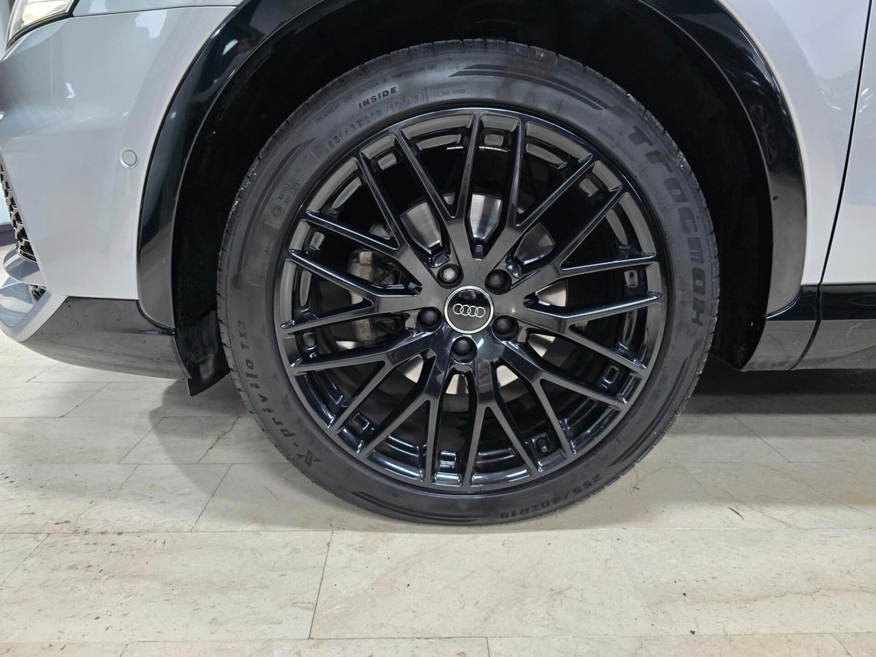 Audi Q3 2.0 TDI 120 CV Sline