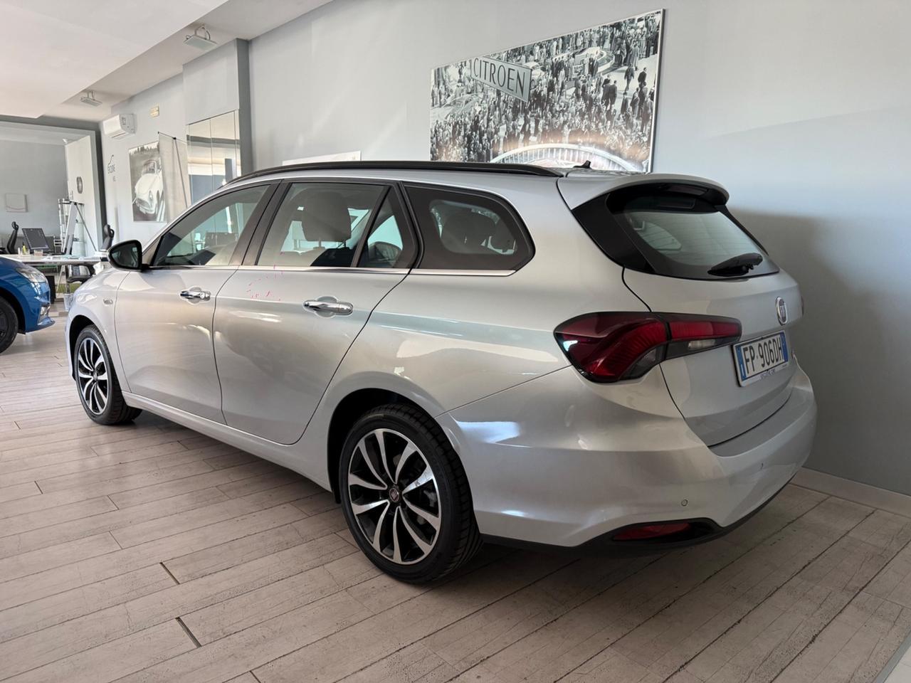 Fiat Tipo 1.6 Mjt S&S SW Lounge 2017
