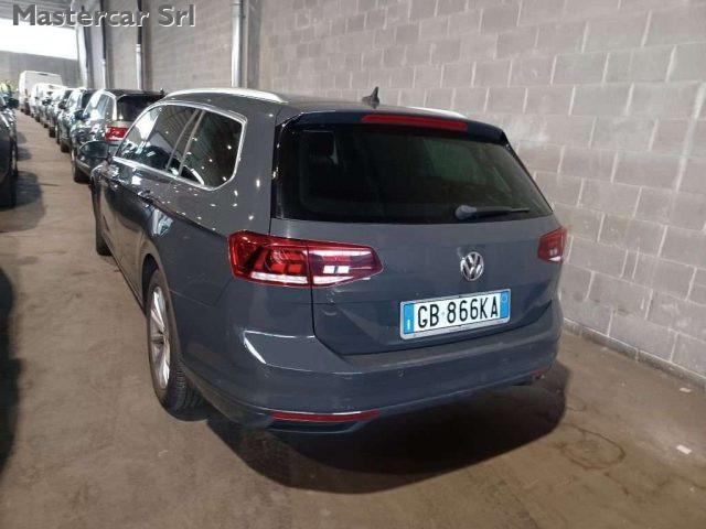 VOLKSWAGEN Passat Variant 2.0 tdi Business 150cv dsg 7m - GB866KA