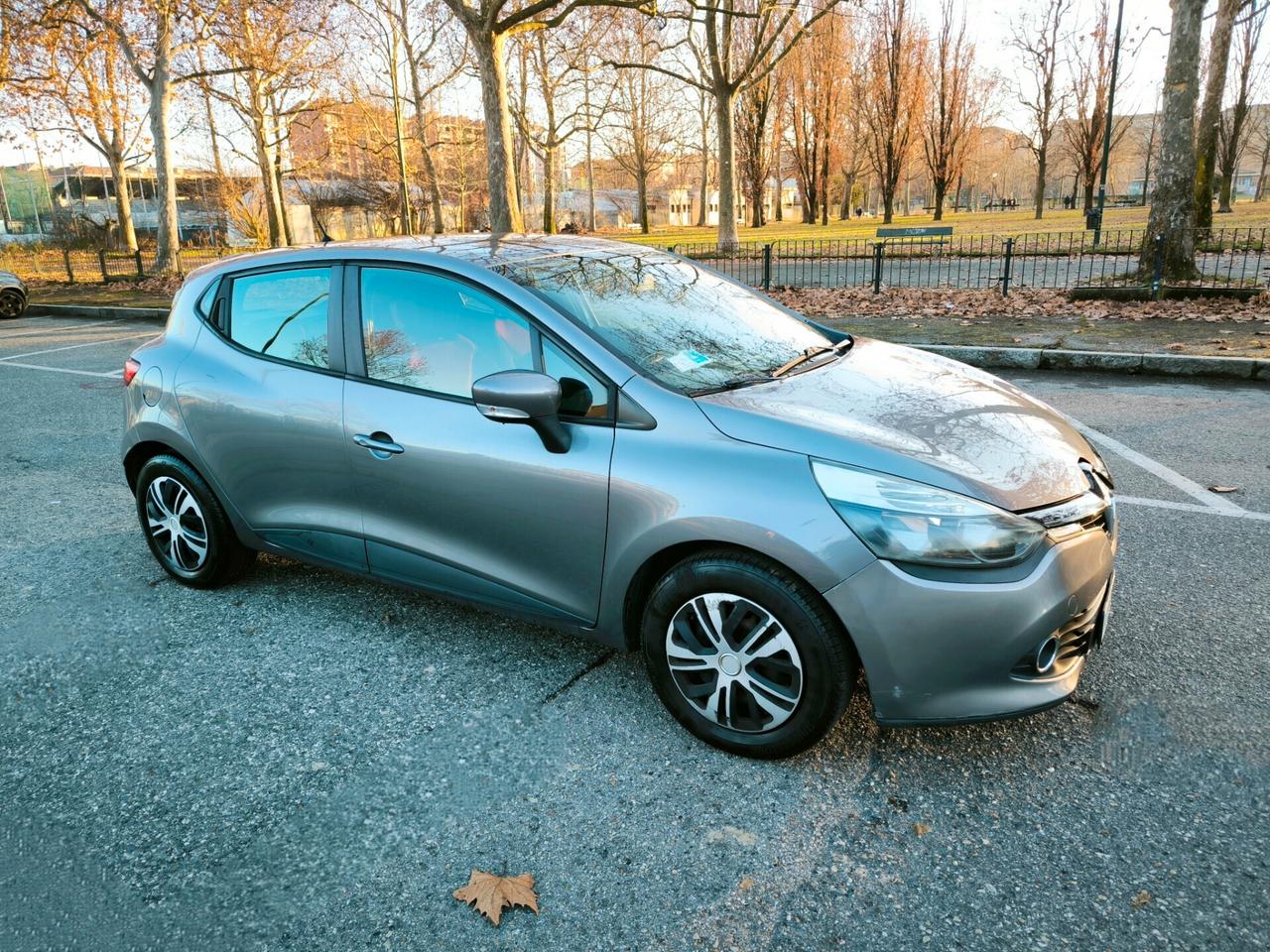 Renault Clio 1.2 75CV GPL 5 porte