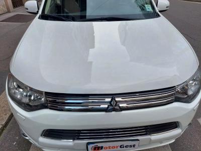 Mitsubishi Outlander phev 2.0 Instyle Diamond 4wd