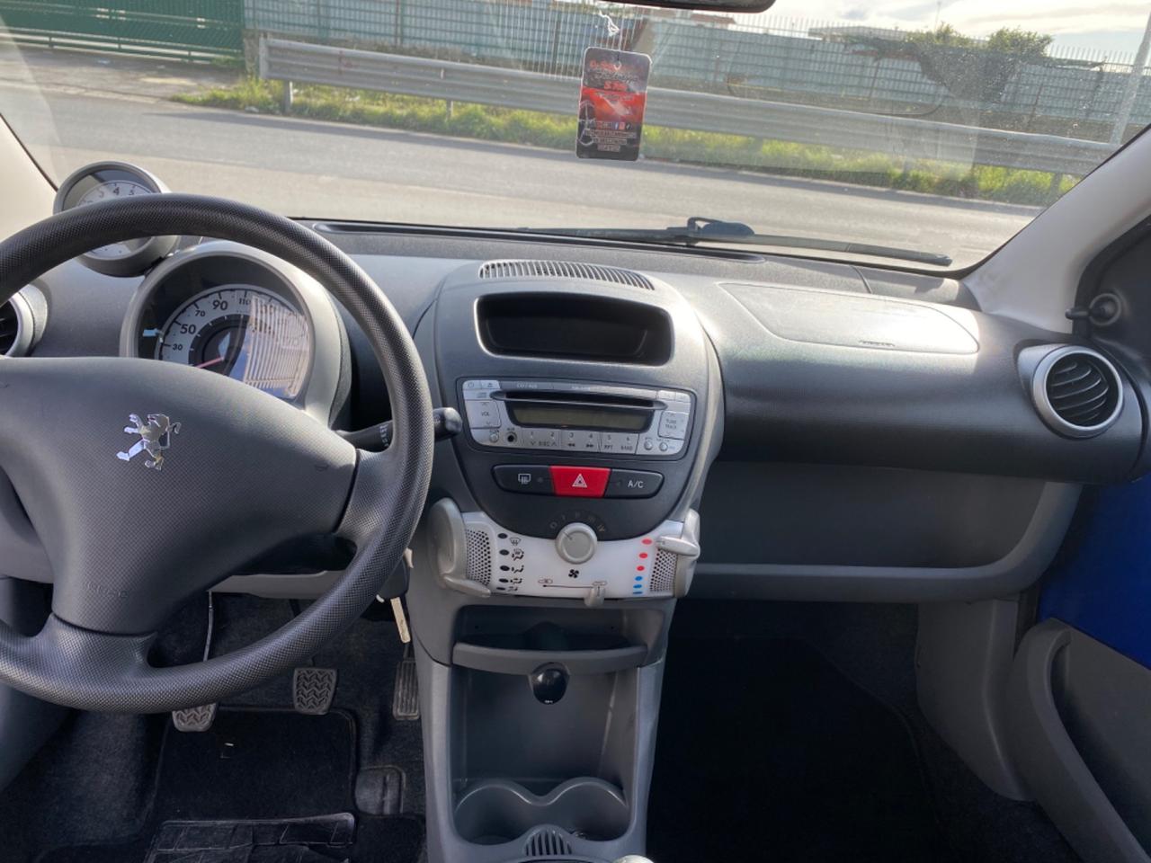 Peugeot 107 1.0 68CV 3p. Desir