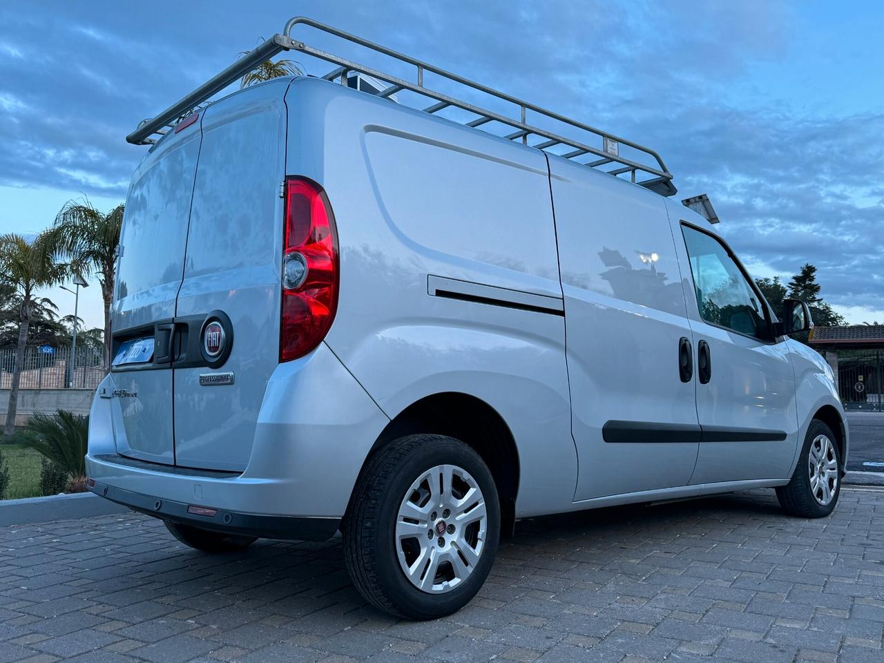 FIAT DOBLO 1.6MJT 105CV MAXI 3 POSTI NAVI