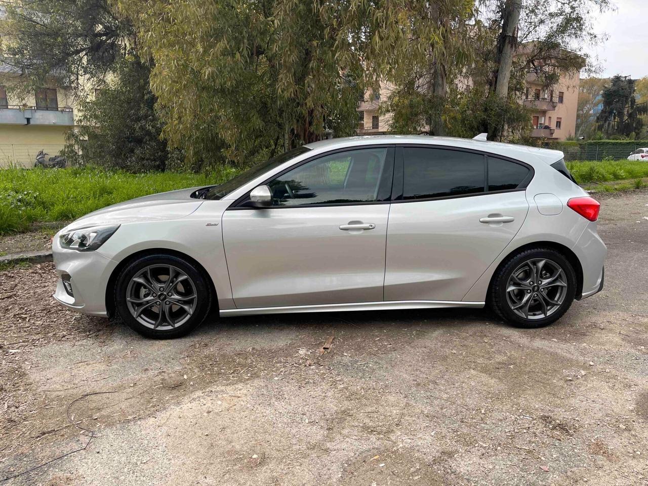 Ford Focus 1.0 EcoBoost Hybrid 125 CV 5p. ST-Line NEOPATENTATI CATENA
