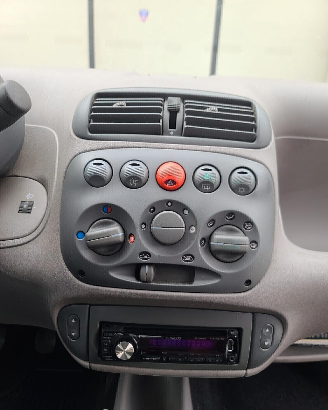 Fiat 600 CON A/C SOLO 59.000KM