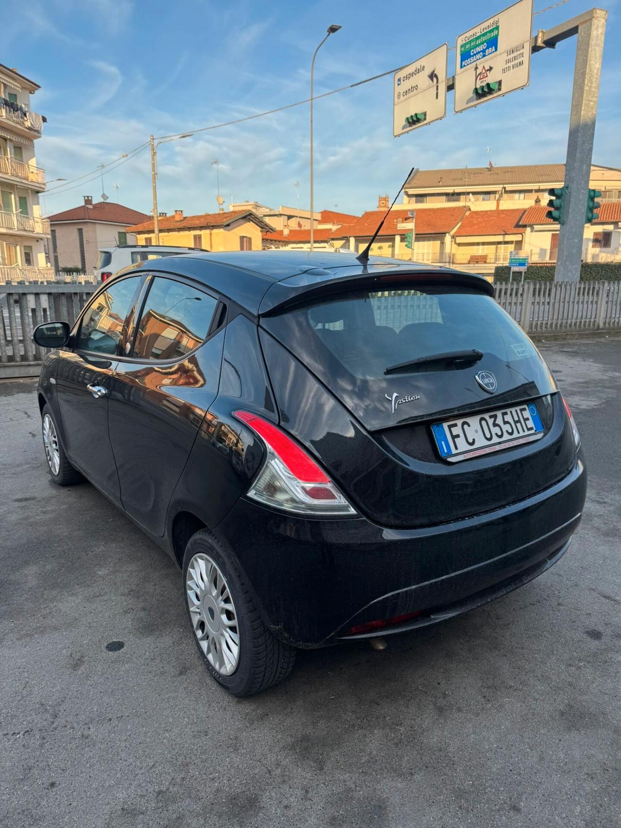 Lancia Ypsilon 1.2 69 CV 5 porte GPL Ecochic Gold