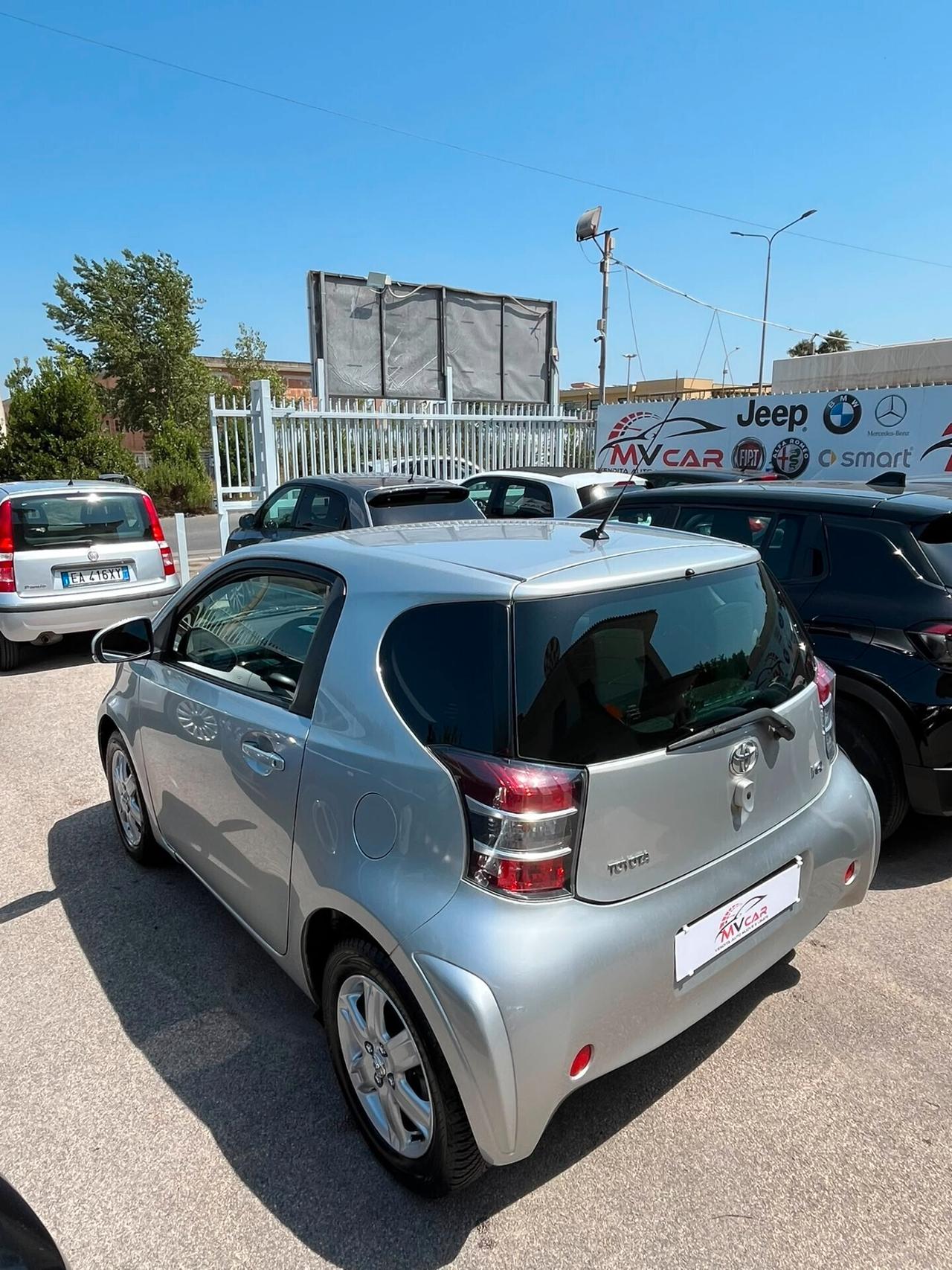 Toyota iQ 1.0 Sol