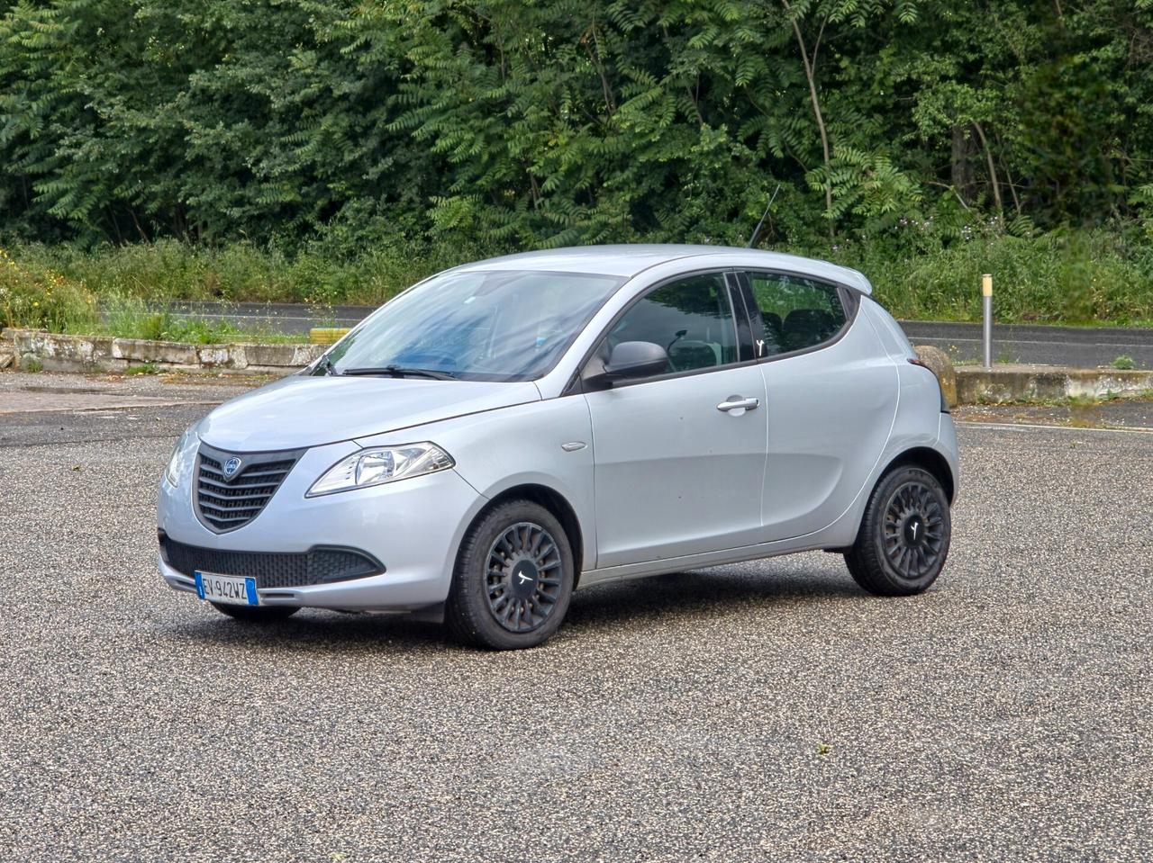 Lancia Ypsilon 1.2 69 CV 5 porte GPL Ecochic Gold 2014-E6 Manuale NEO