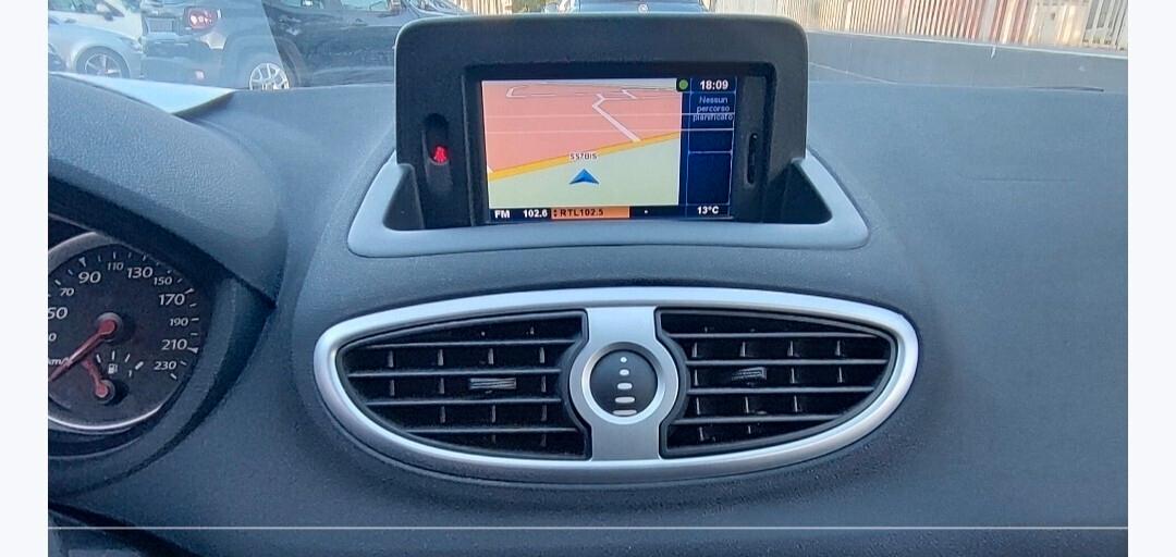 Renault Clio 1.2 BENZINA NAVIGATORE