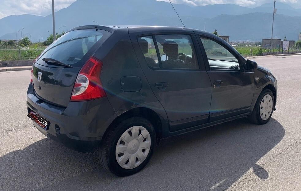 Dacia Sandero 1.2 Benz GPL Scadenza 2031