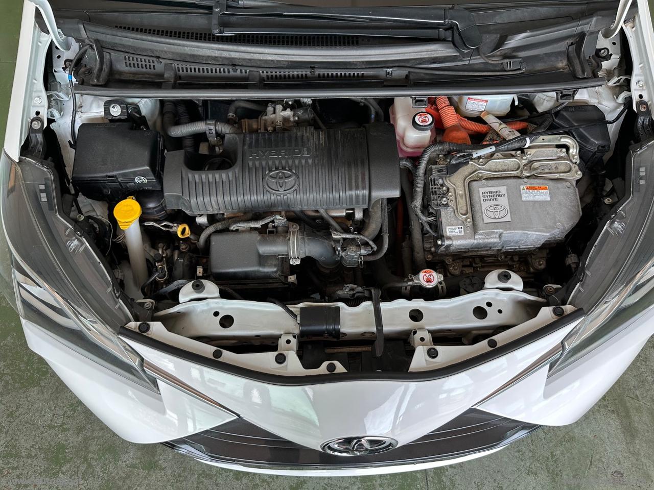 TOYOTA Yaris 1.5 Hybrid 5p. Y20 Bitone