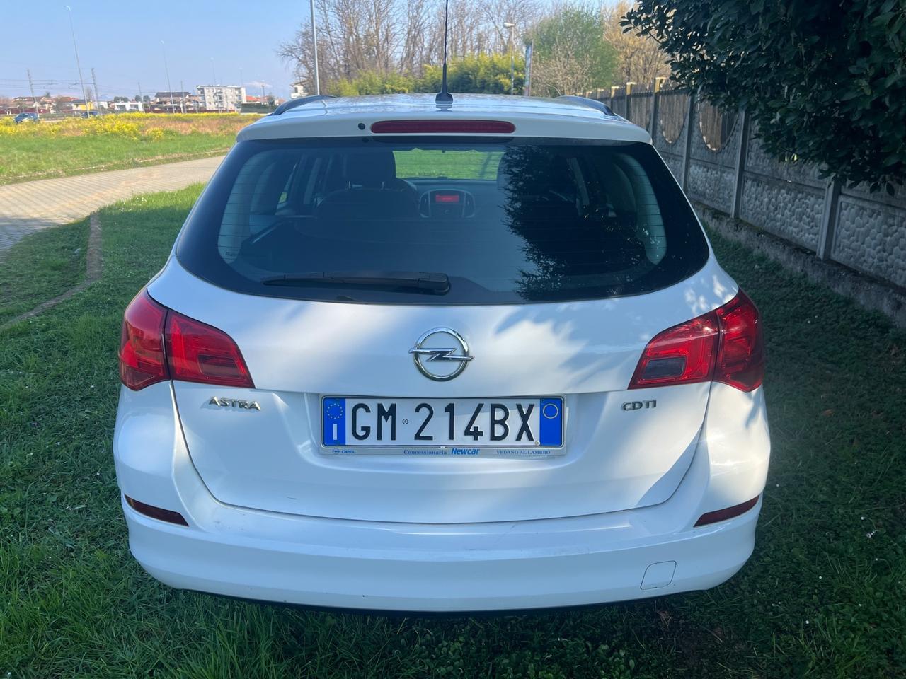 Opel Astra 1.7 CDTI 110CV Sports Tourer Cosmo