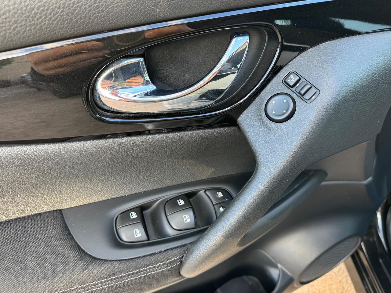 Nissan Qashqai 1.5 dCi Tekna 110CV NAVI