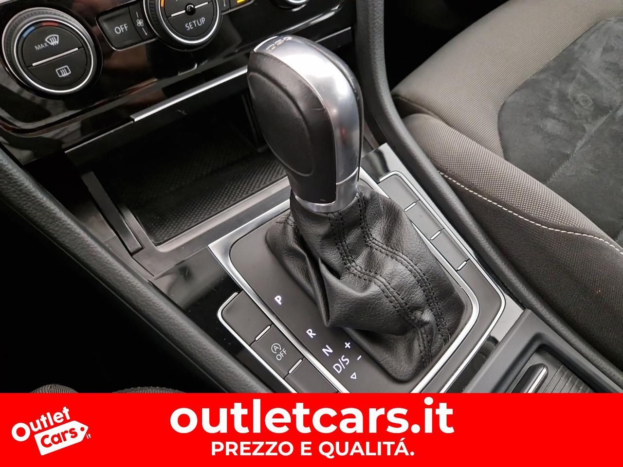 Volkswagen Golf 5p 1.6 tdi highline dsg