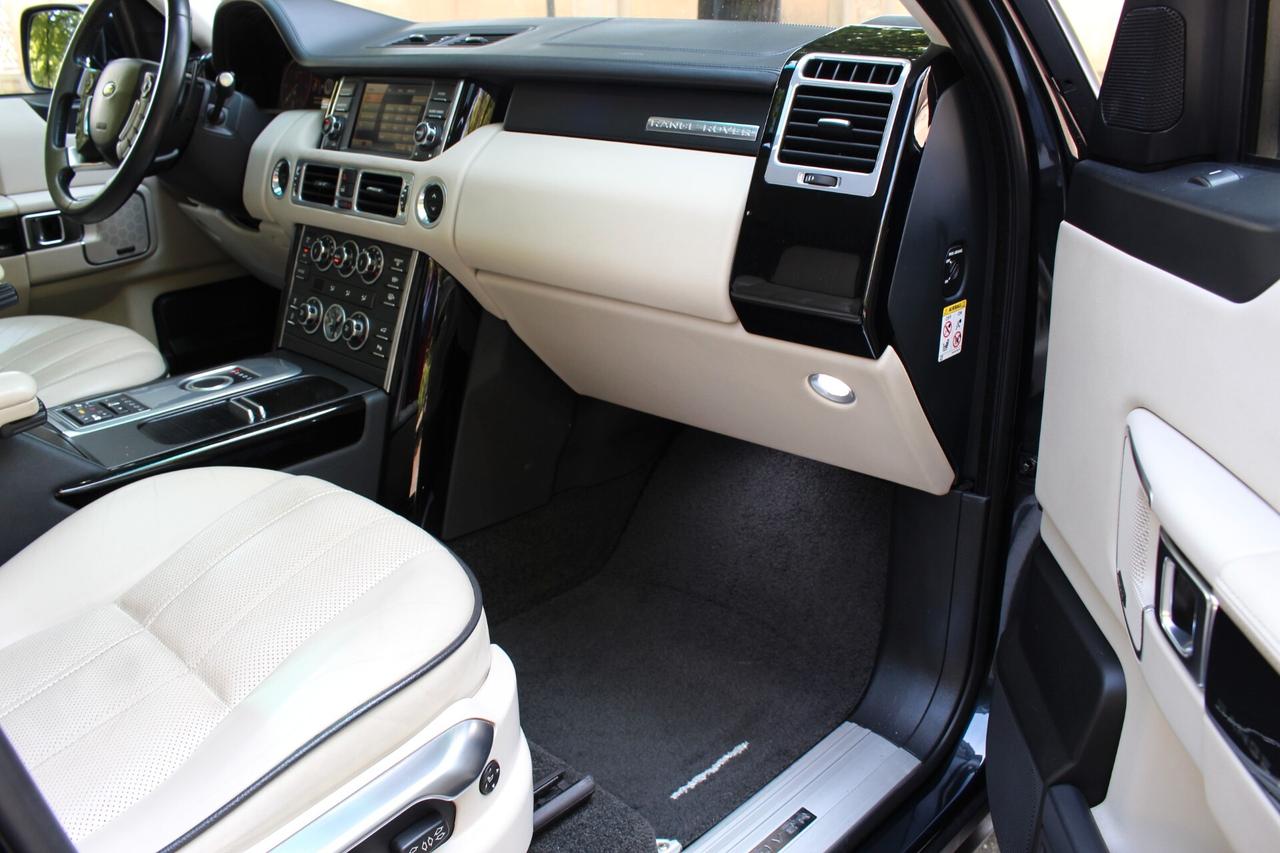Land Rover Range Rover Range Rover 4.4 TDV8 Vogue