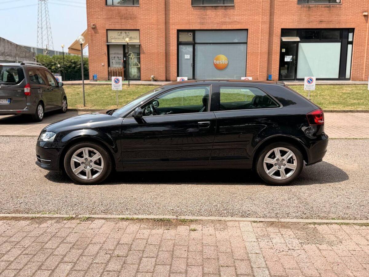 Audi A3 3 Porte A3 1.6 tdi Ambiente