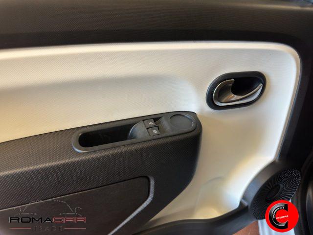 RENAULT Twingo SCe EDC INTENS