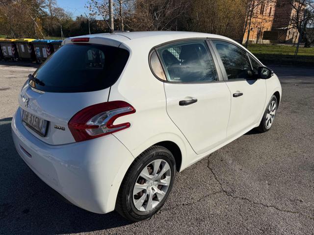 PEUGEOT 208 1.4 8V HDi 68CV 5p. Van senza lavoro da fare