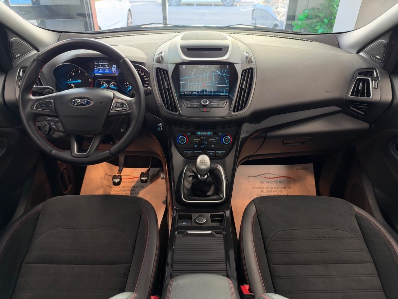 Ford Kuga 1.5 TDCI 120 CV 2WD ST-Line