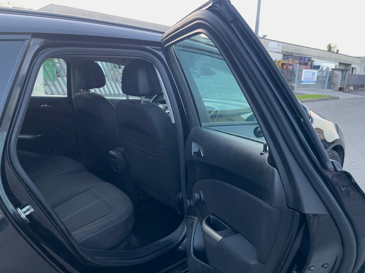 Opel Astra 1.7 CDTI 110CV Sports Tourer Cosmo
