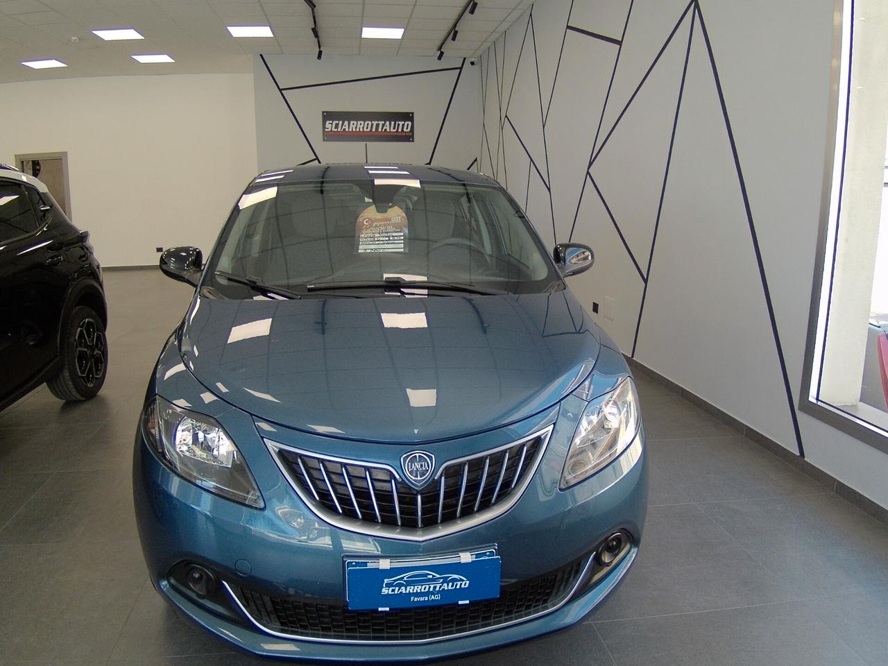 Lancia Ypsilon 1.0 FireFly 5 porte S&S BENZINA 2022 Silver