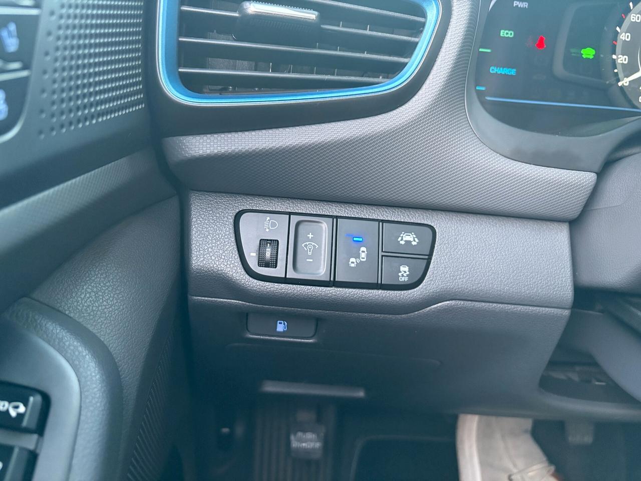 Hyundai Ioniq 1.6 Hybrid -Full