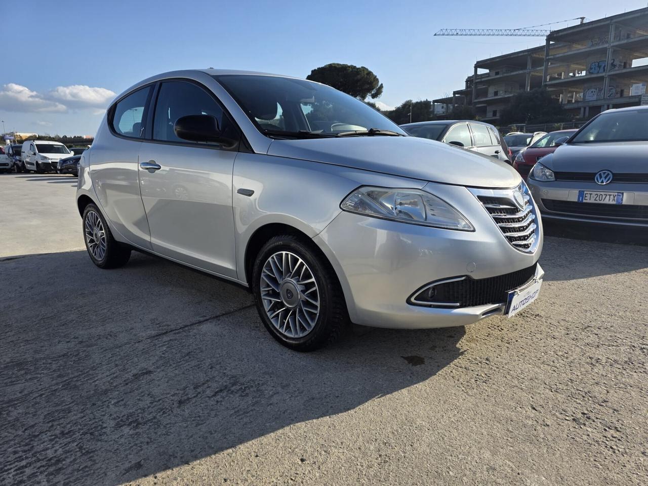 Lancia Ypsilon 1.2 69 CV 5 porte S&S Gold